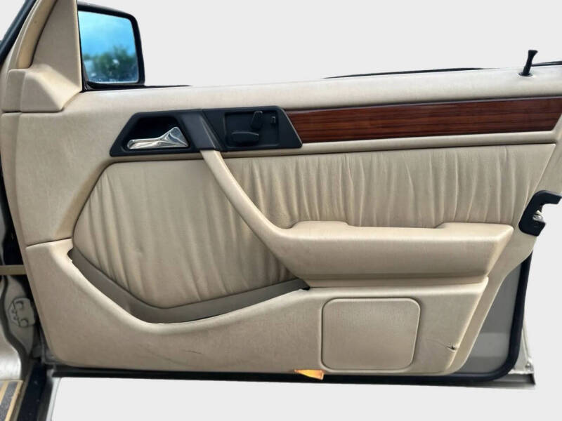 1994 Mercedes-Benz E-Class E 320