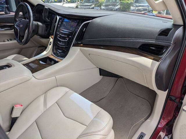 2018 Cadillac Escalade Luxury