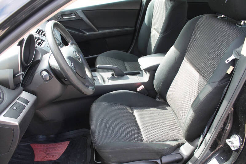 2013 Mazda MAZDA3 i SV