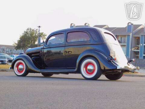 1935 Ford Tudor