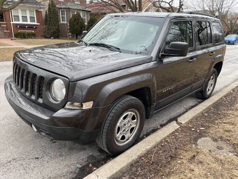 2017 Jeep Patriot for sale at Apollo Motors INC in Chicago IL
