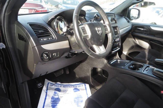 2015 Dodge Grand Caravan SXT Plus