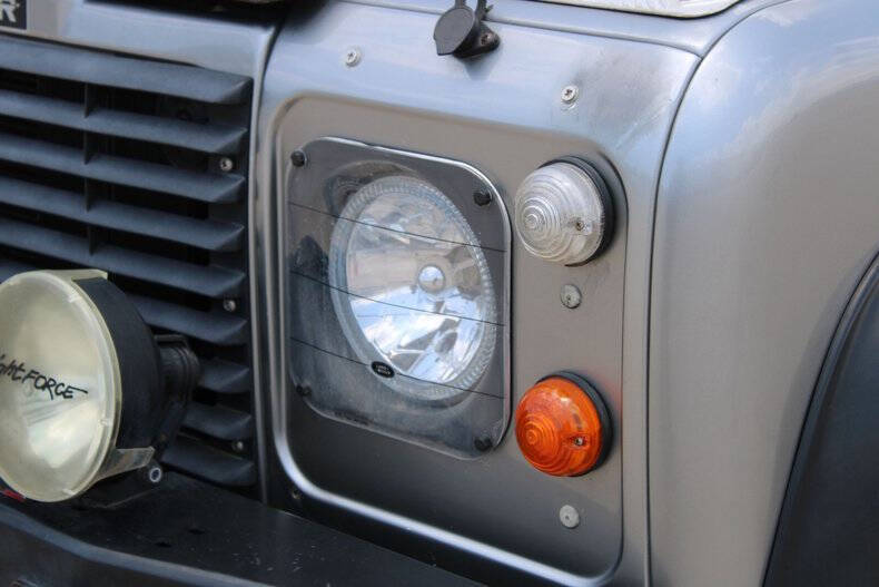 1988 Land Rover Defender