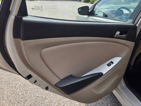 2015 Hyundai Accent GLS
