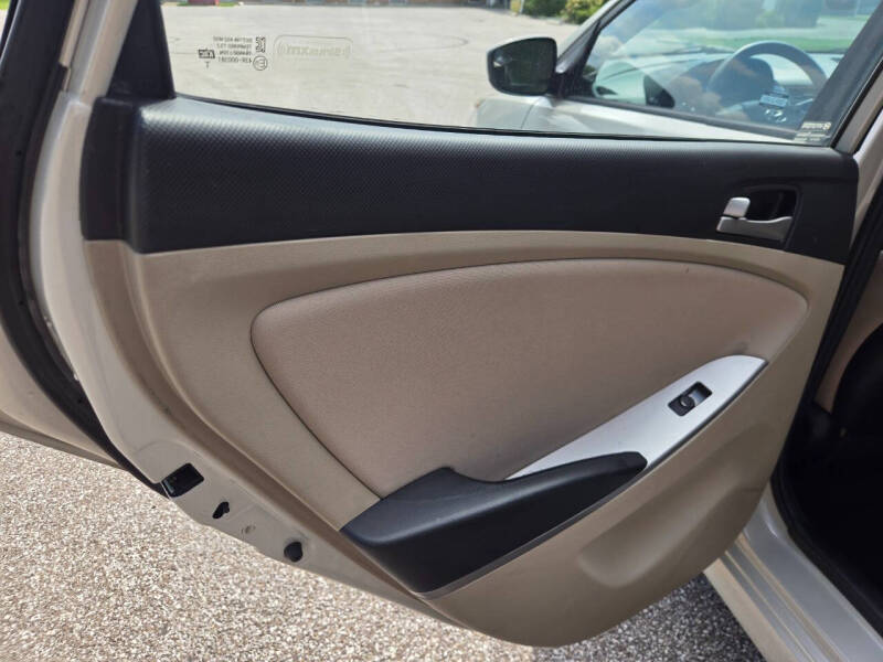 2015 Hyundai Accent GLS