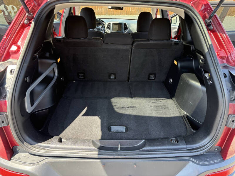 2016 Jeep Cherokee Latitude Altitude