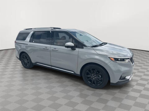 2023 Kia Carnival SX