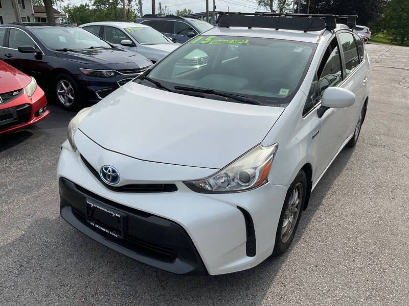 2015 Toyota Prius v Two
