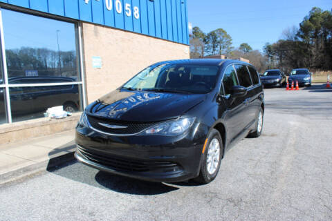 2019 Chrysler Pacifica for sale at 1st Choice Autos in Smyrna GA