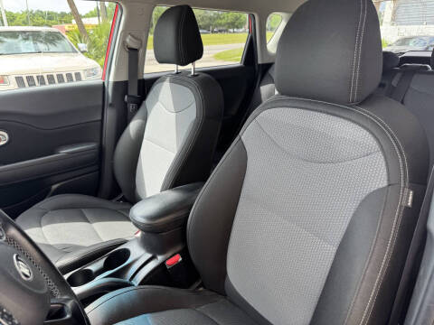 2017 Kia Soul +