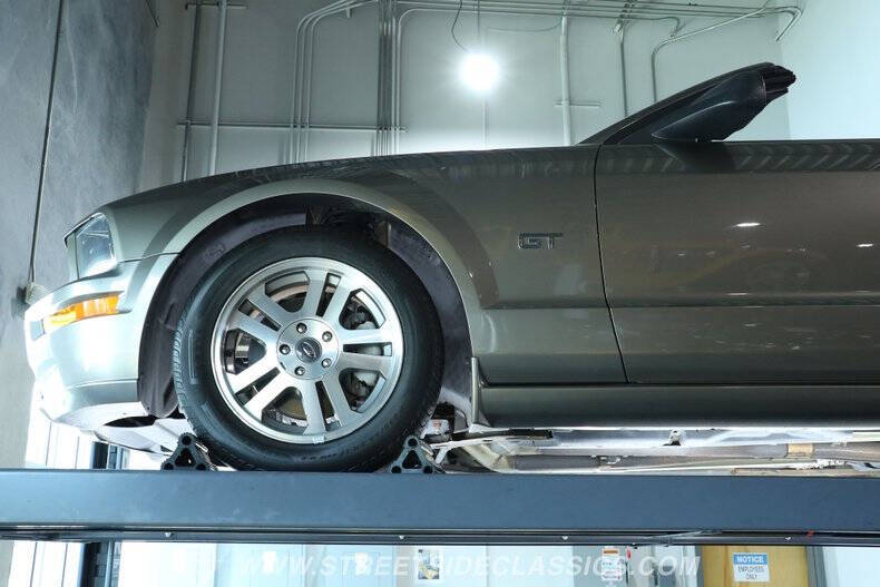 2005 Ford Mustang
