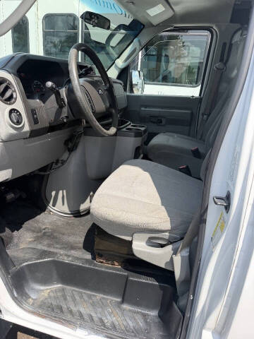 2013 Ford E-Series
