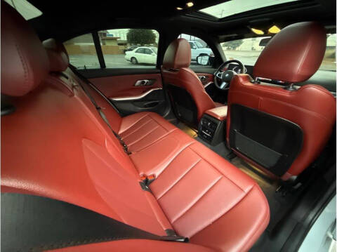 2023 BMW 3 Series 330i