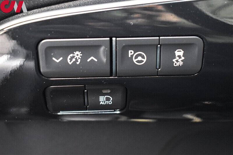 2022 Toyota Prius XLE