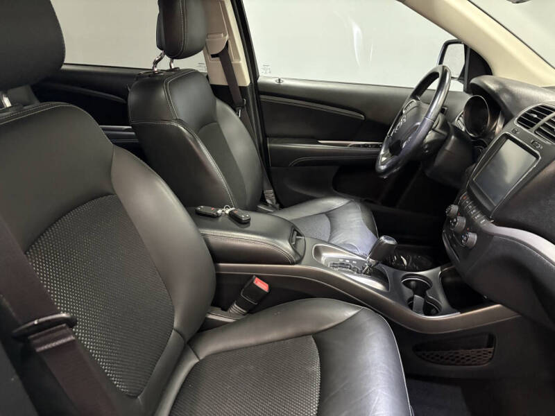 2019 Dodge Journey Crossroad