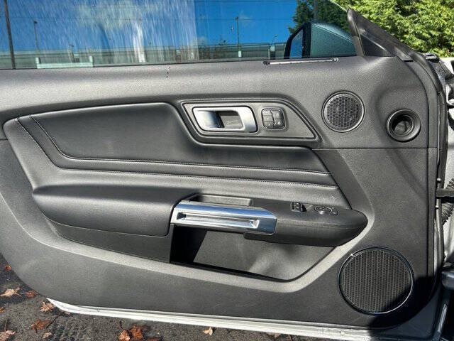 2020 Ford Mustang EcoBoost