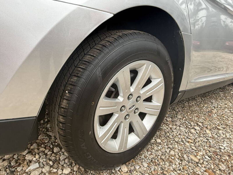 2012 Ford Taurus SE