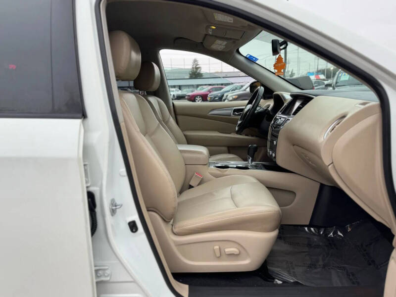 2017 Nissan Pathfinder