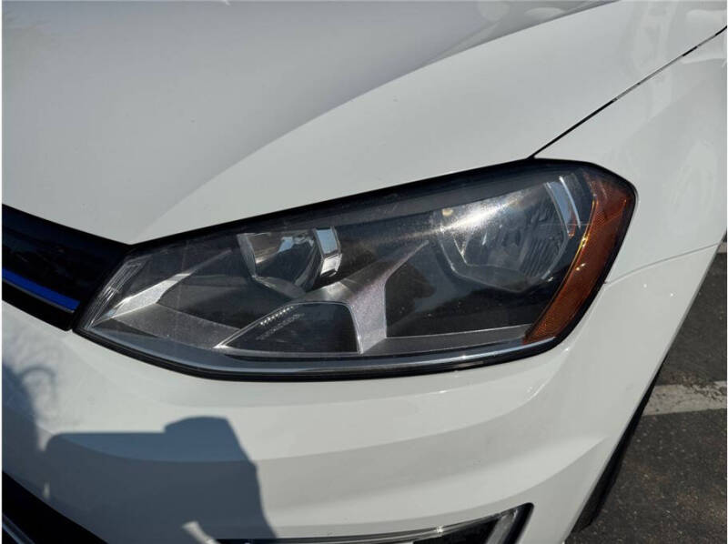 2016 Volkswagen e-Golf SE