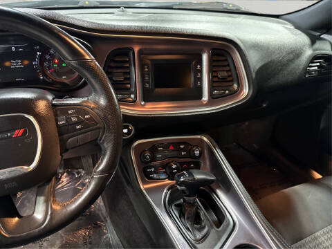 2017 Dodge Challenger SXT