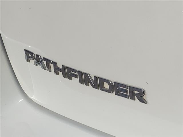 2017 NISSAN Pathfinder SUV / Crossover - $13,999
