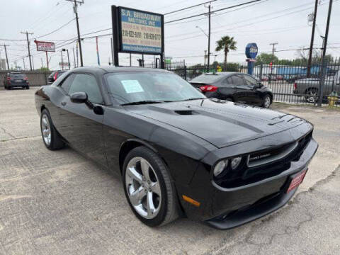 2012 Dodge Challenger SXT
