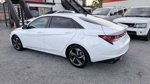 2022 Hyundai Elantra SEL