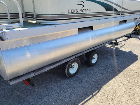 2003 Bennington 185S