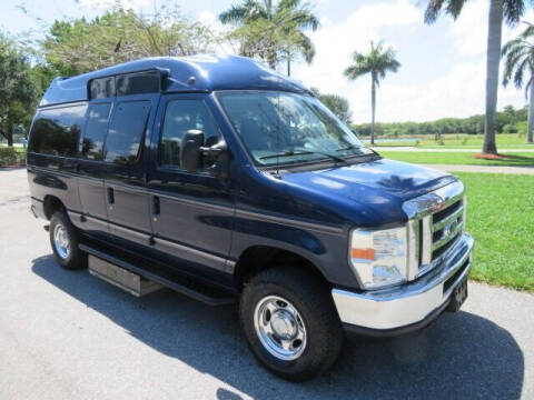 2011 Ford E-Series E-350 SD XLT