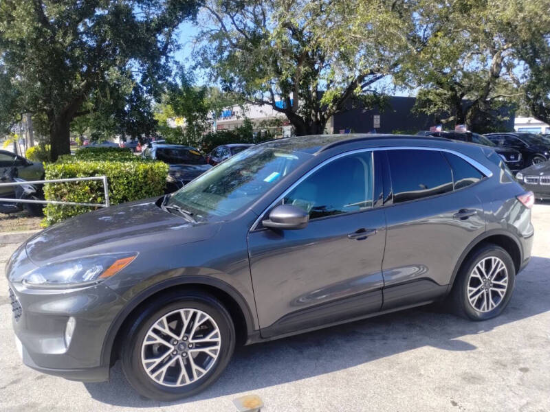 2020 Ford Escape SEL