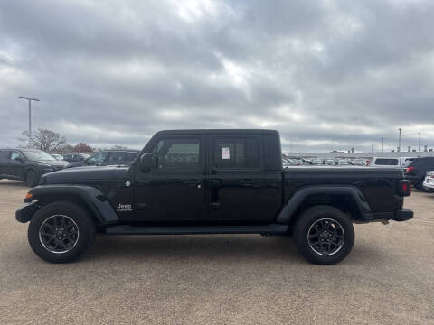 2022 Jeep Gladiator Overland