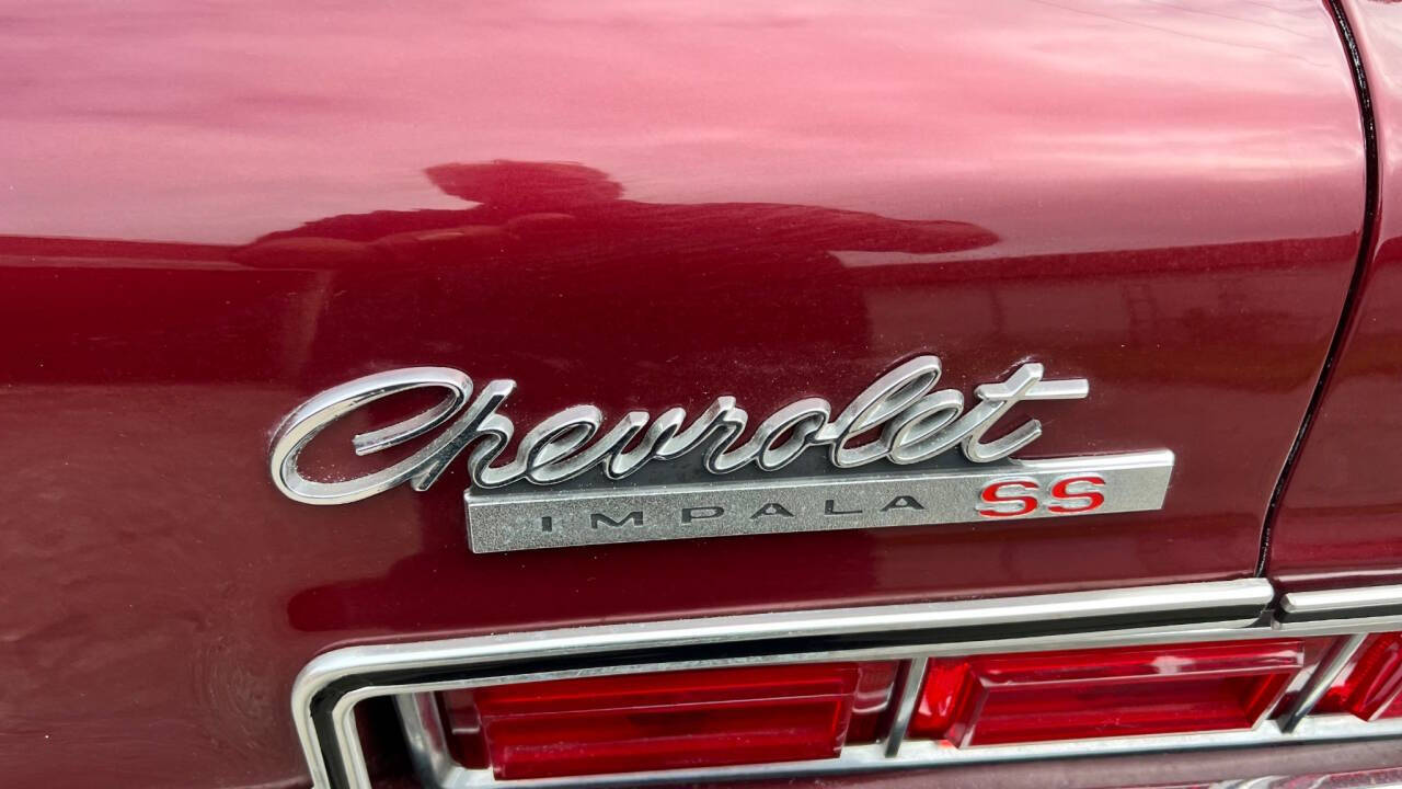 1966 Chevrolet Impala 16