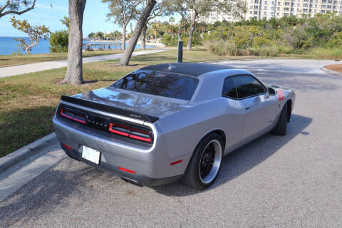 2015 Dodge Challenger SRT Hellcat