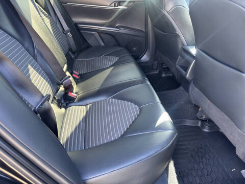 2022 Toyota Camry SE