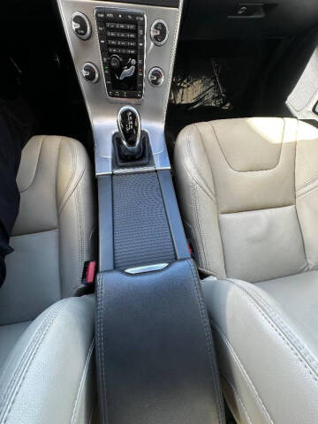 2017 Volvo S60 T5 Dynamic