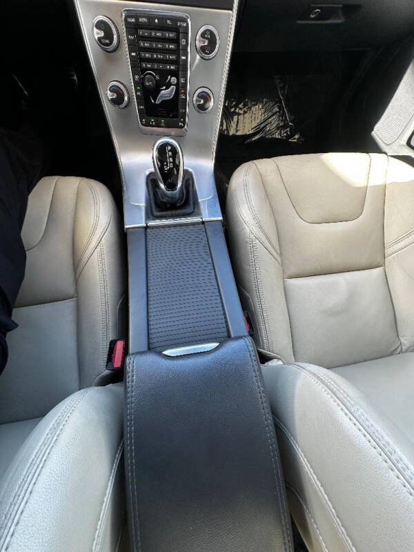 2017 Volvo S60 T5 Dynamic