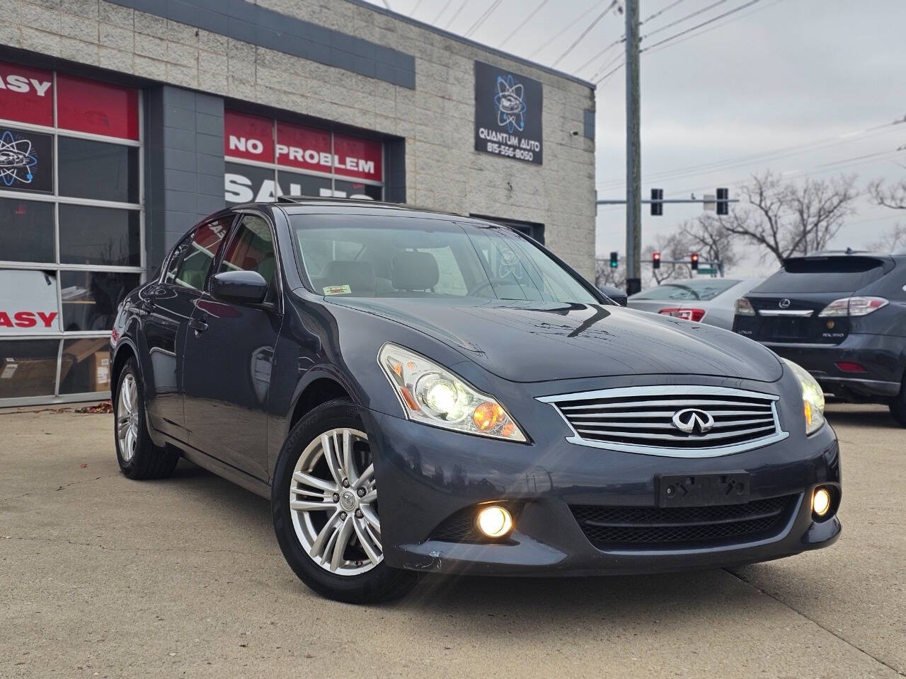 2012 INFINITI G37 Sedan for sale at Quantum Auto Co in Plainfield, IL