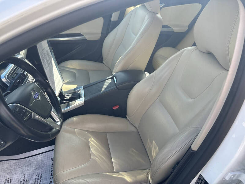 2016 Volvo S60 T5 Drive-E Premier