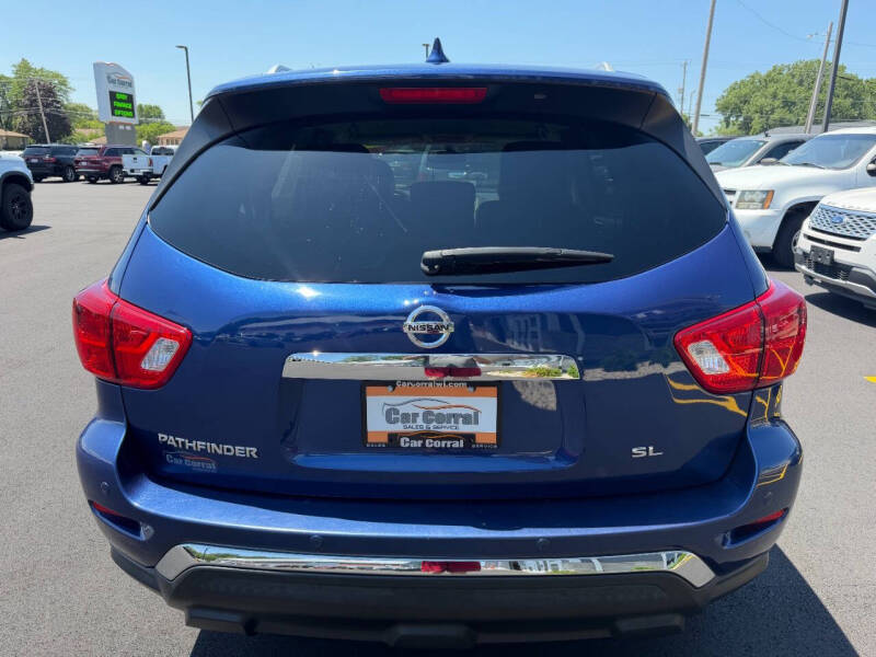 2020 Nissan Pathfinder SL