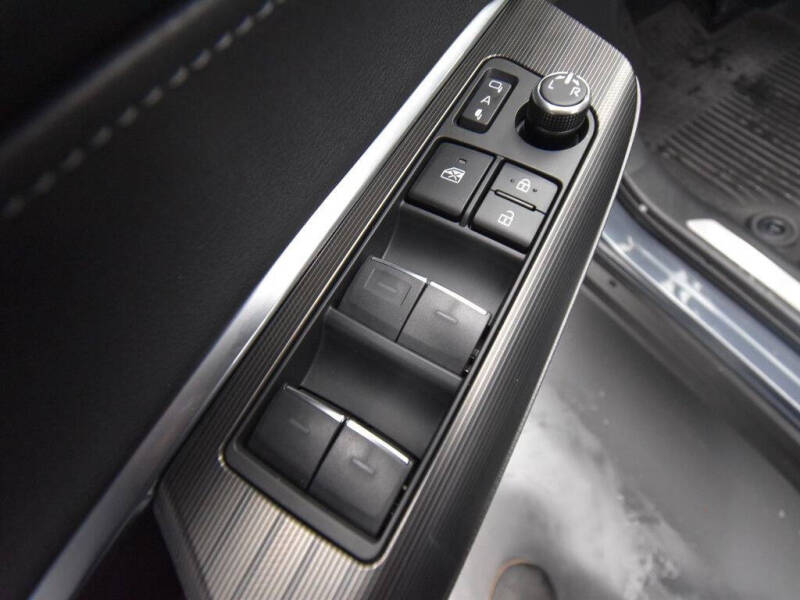 2023 Toyota Venza Limited