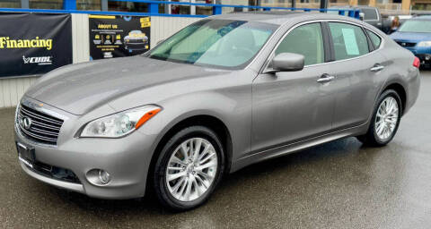 2012 Infiniti M37