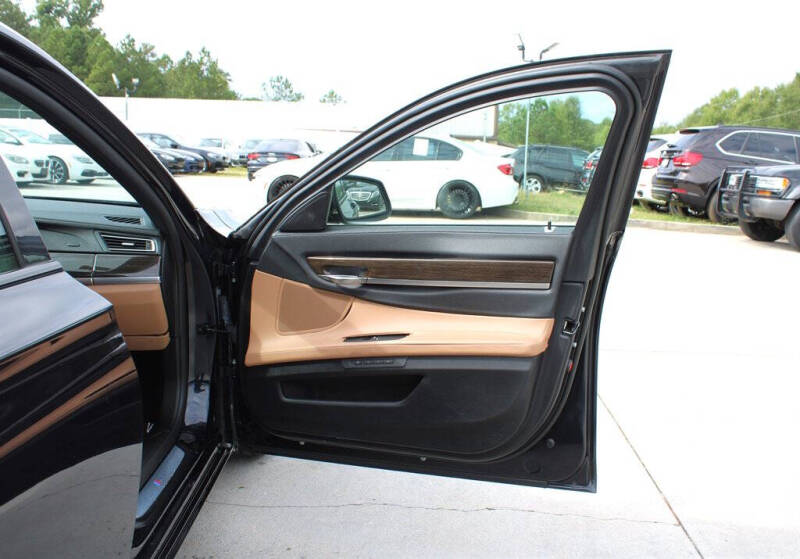 2012 BMW 7 Series 750Li xDrive