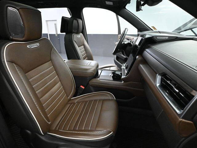 2025 GMC Yukon Denali Ultimate