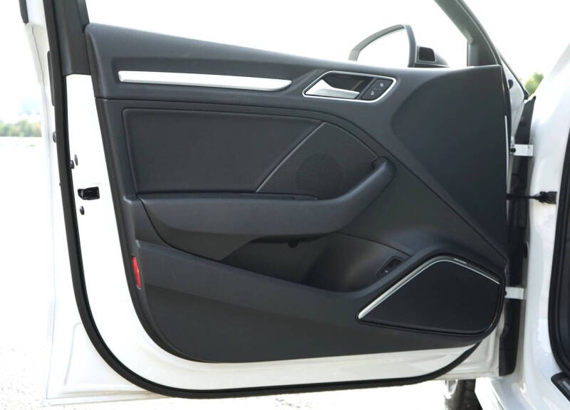 2015 Audi S3 2.0T quattro Prestige