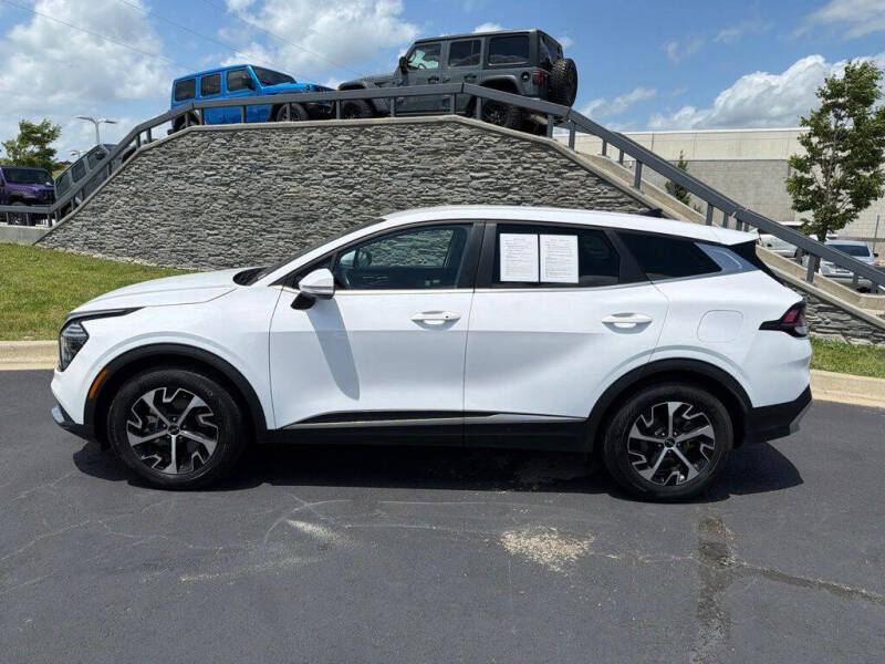 2025 Kia Sportage EX