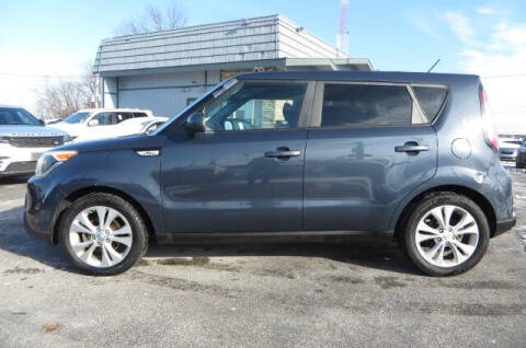 2015 Kia Soul +