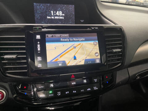2017 Honda Accord EX-L w/Navi w/Honda Sensing