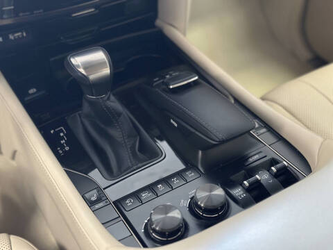 2018 Lexus LX 570 Two-Row