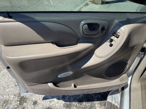 2003 Chrysler Town and Country LXi