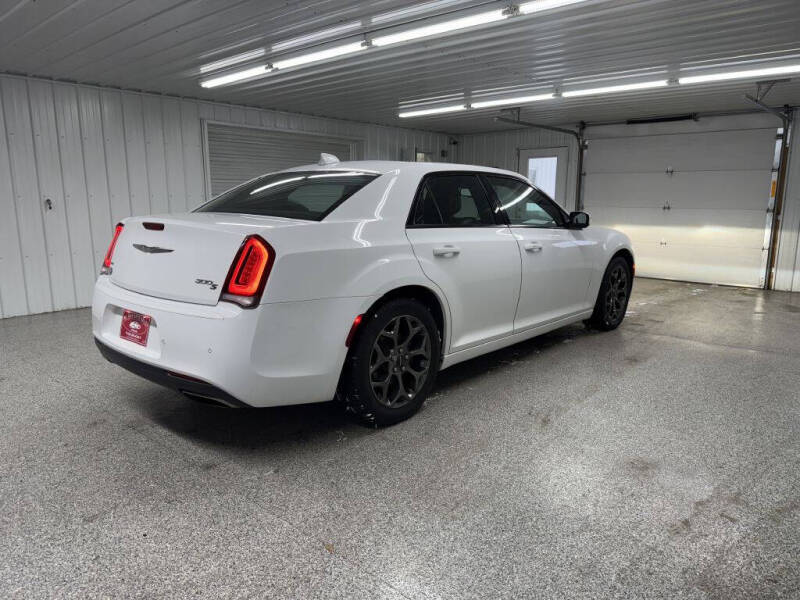 2018 Chrysler 300 S